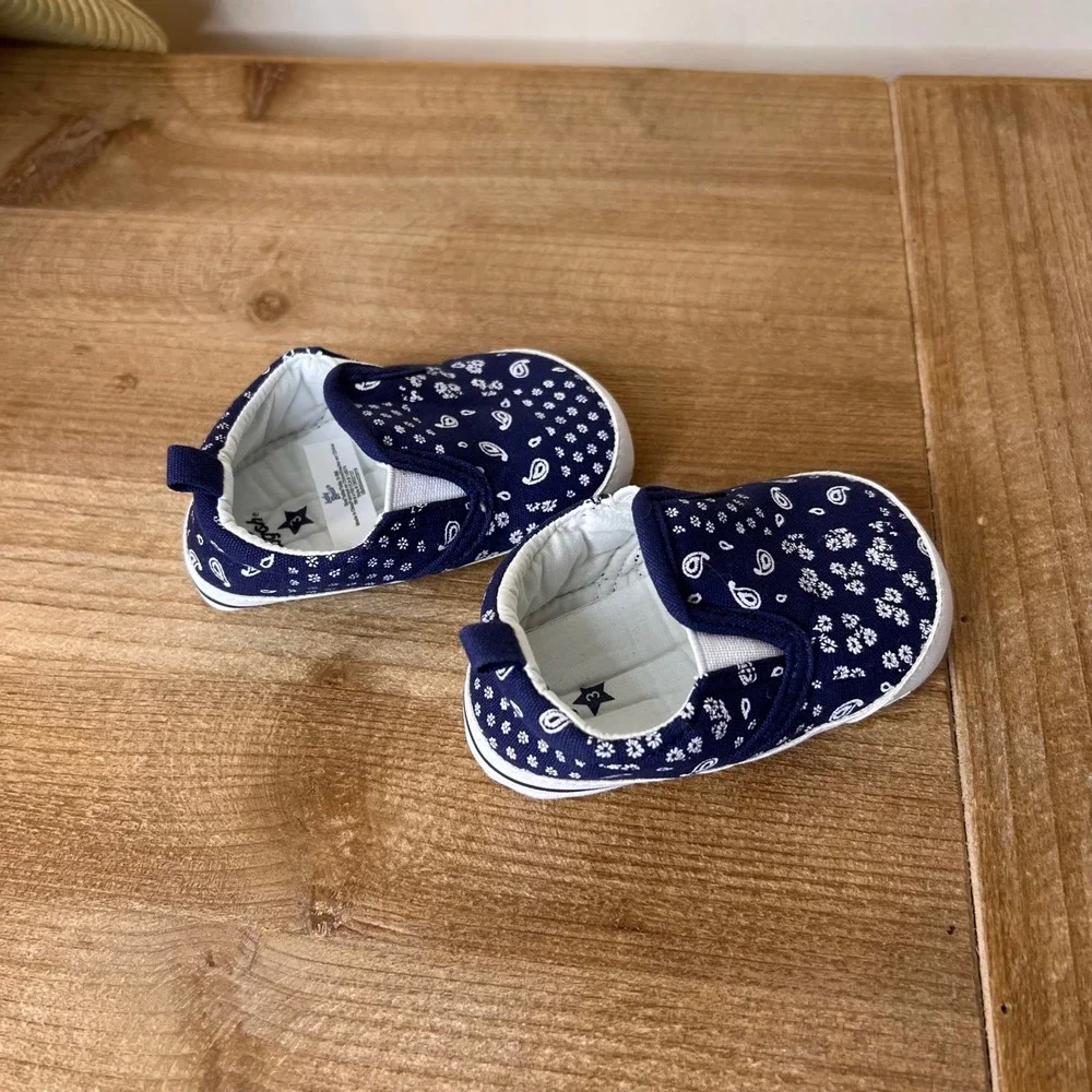 Baby B'gosh Navy Paisley Floral Slip On Crib Shoes Size 3 6-9M OK02137